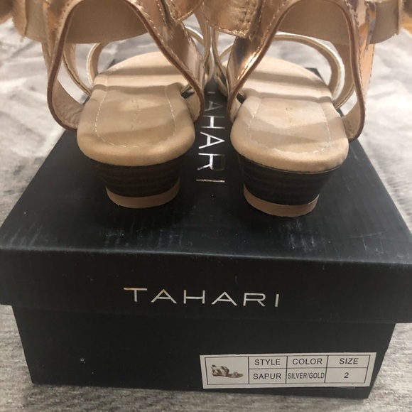 Girls Tahari mini wedge sandals shoes size 2 - Picture 3 of 5